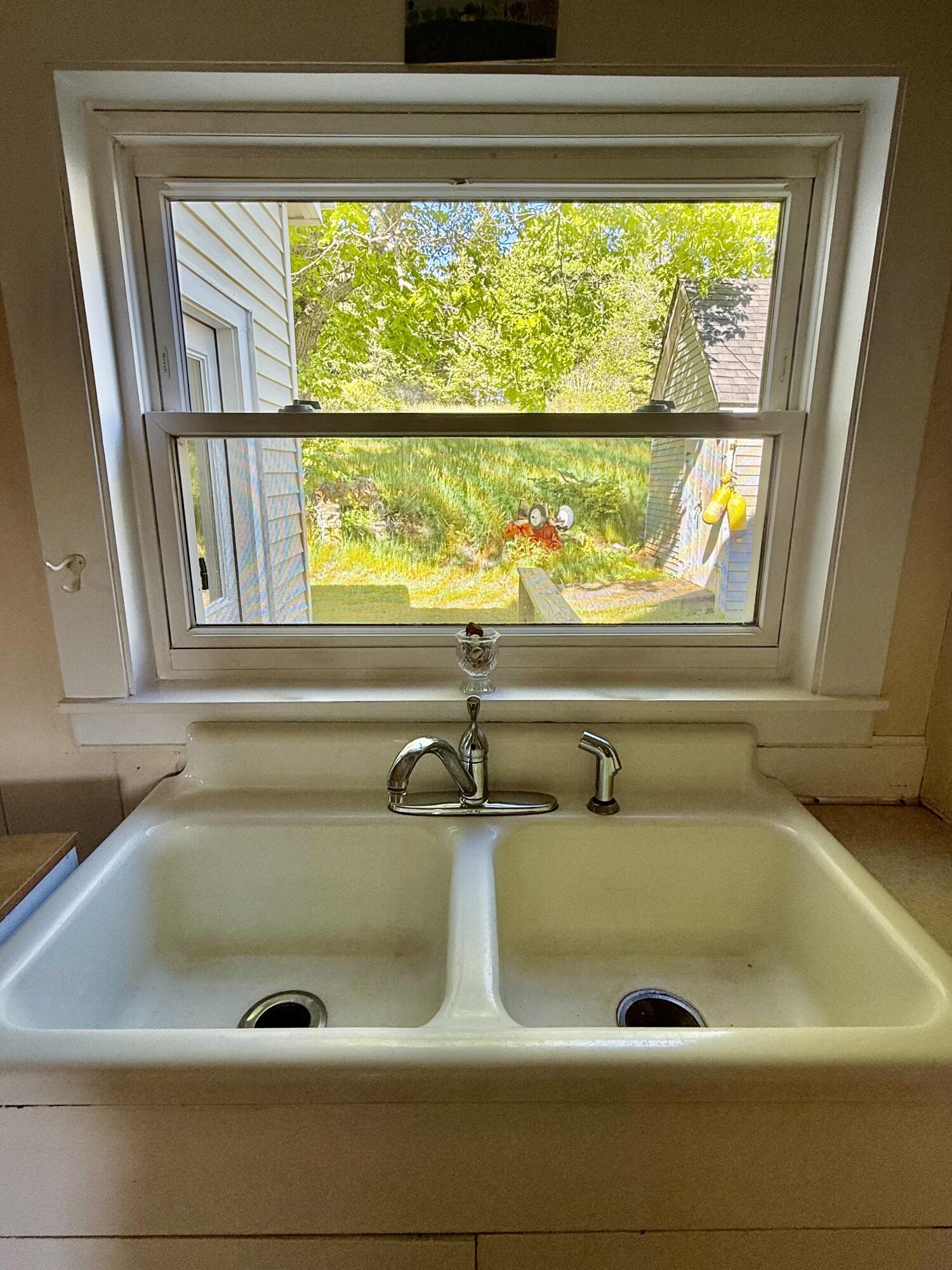 50 East Boston Road Vinalhaven, ME 04863 - Photo 16 of 38