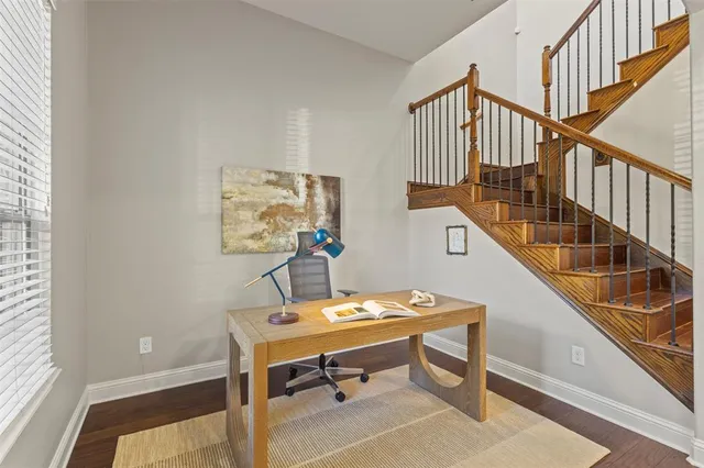 a view of entryway and workspace