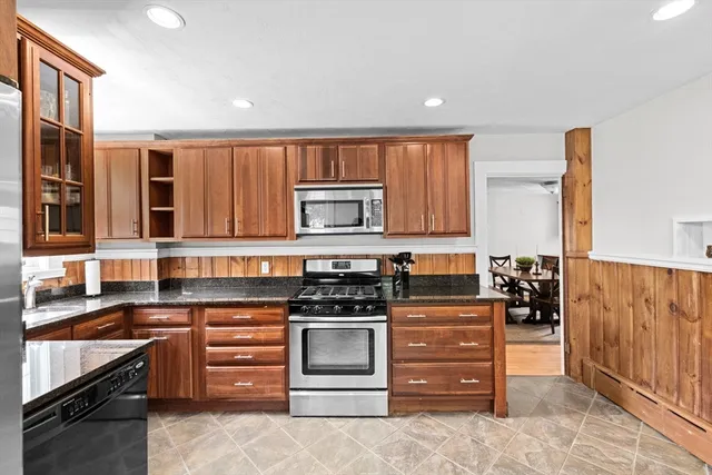 $725,000 | 553 Center Street, Hanover, MA 02339