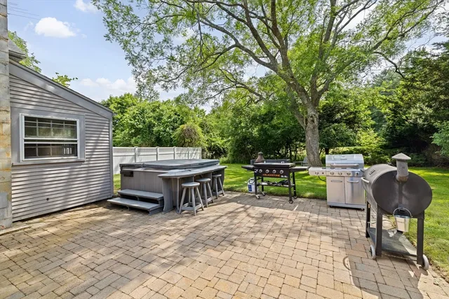 $725,000 | 553 Center Street, Hanover, MA 02339