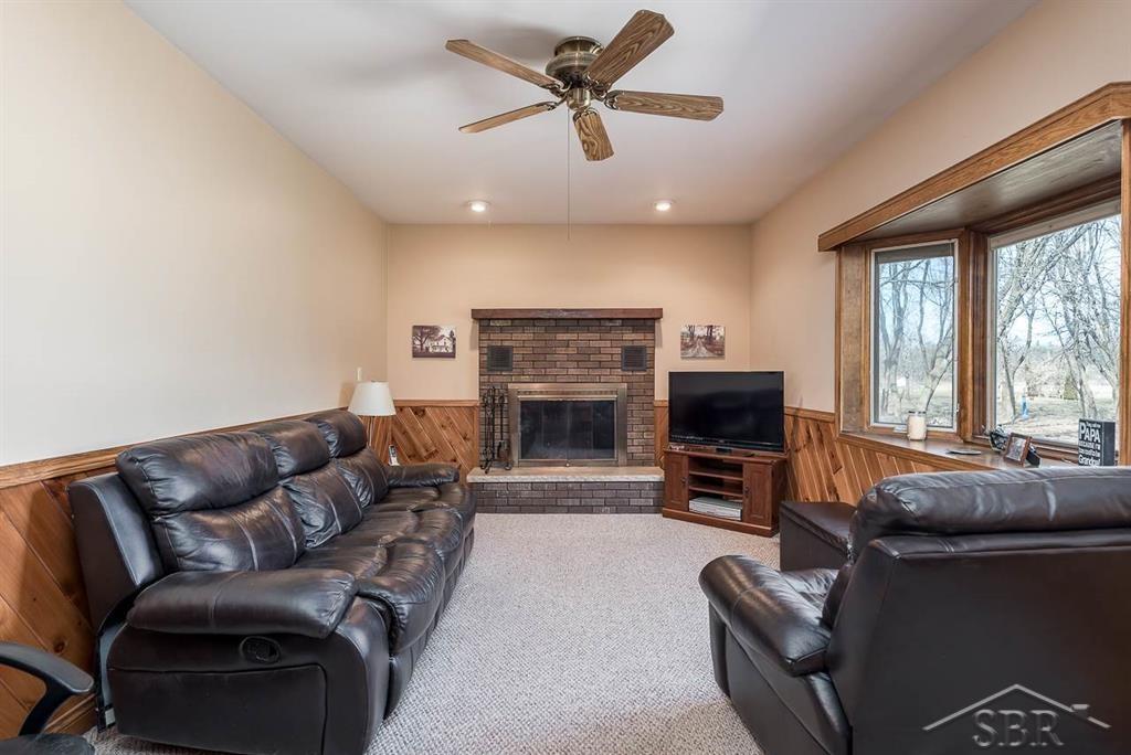 4885 West Bis Road Midland, MI 48642 - Photo 12 of 26 31376554-11.JPG