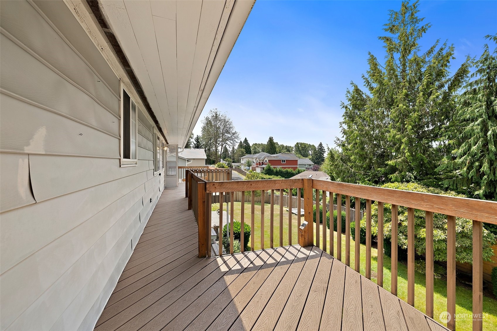 2425 Monterey Avenue Northeast Renton, WA 98056 - Photo 16 of 28