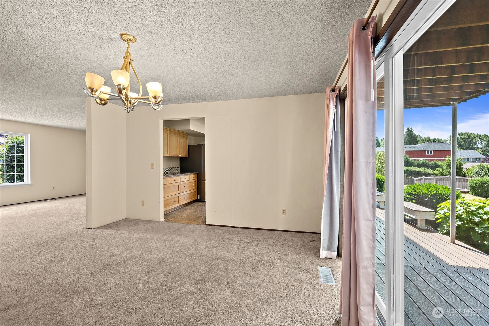 2425 Monterey Avenue Northeast Renton, WA 98056 - Photo 6 of 28