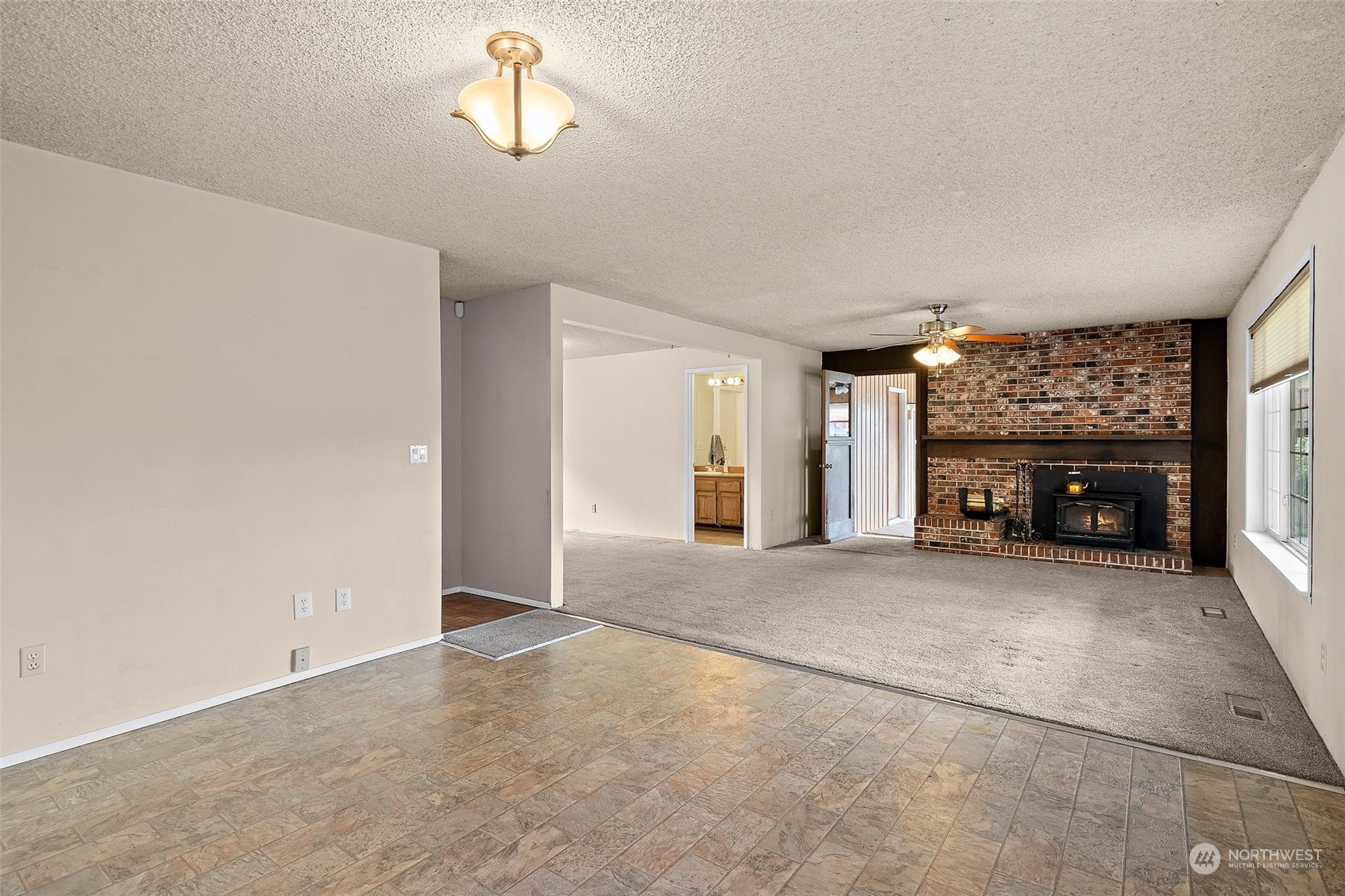 2425 Monterey Avenue Northeast Renton, WA 98056 - Photo 9 of 28