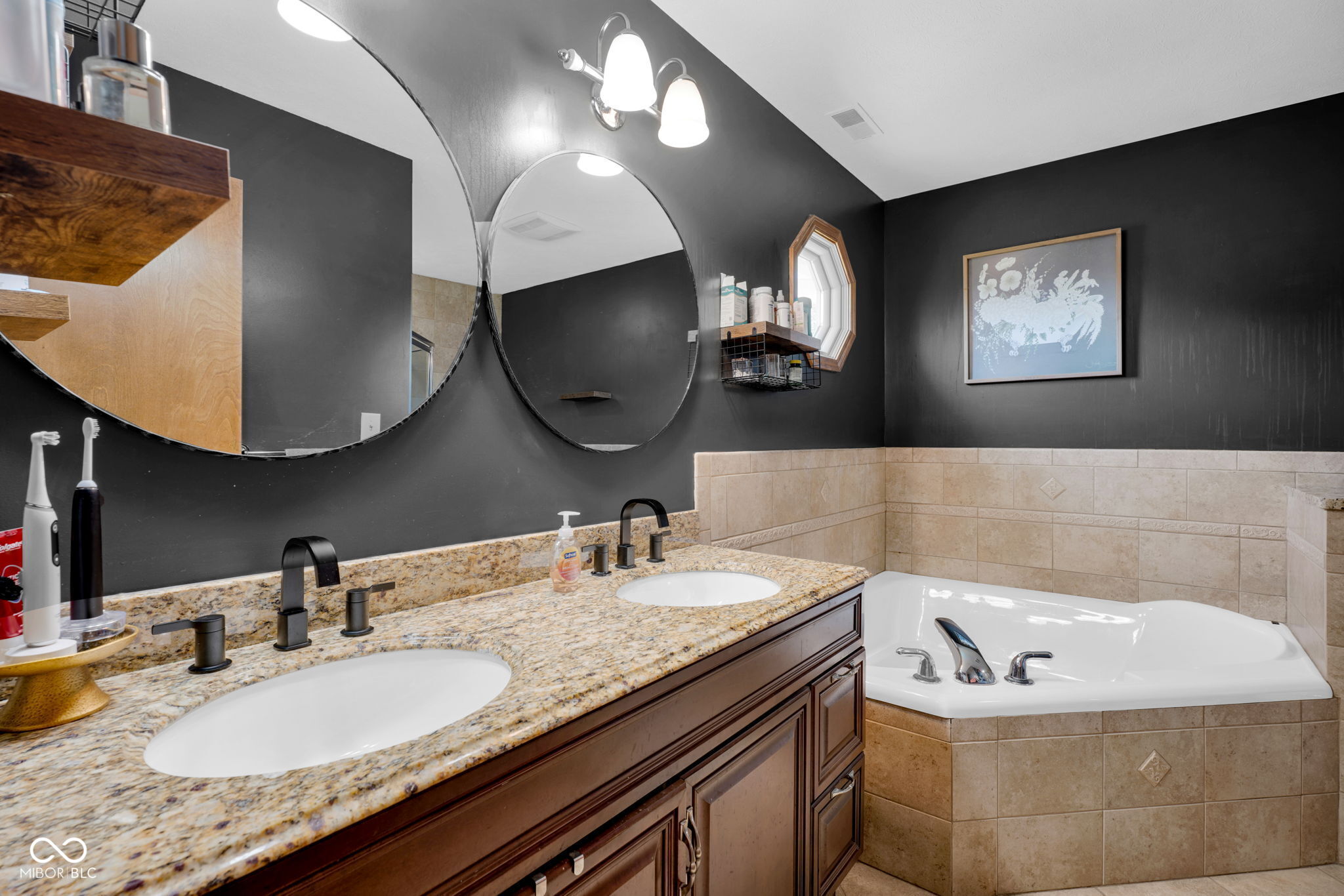 2251 Reston Lane Columbus, IN 47203 - Photo 23 of 43 Gallery Image 23