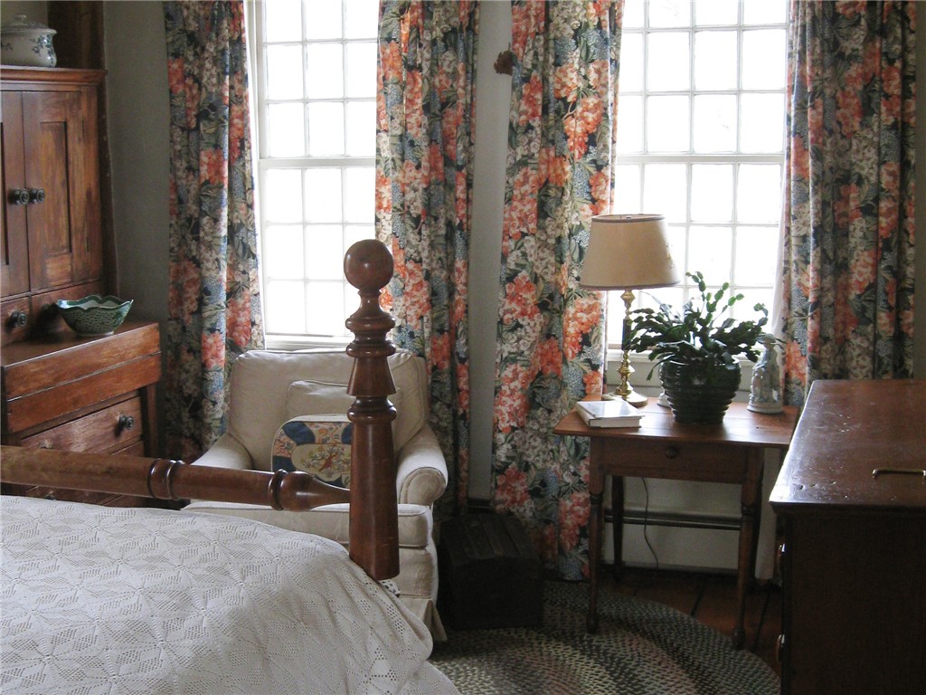 245 Cove Point Road East Charlestown, RI 02813 - Photo 11 of 25