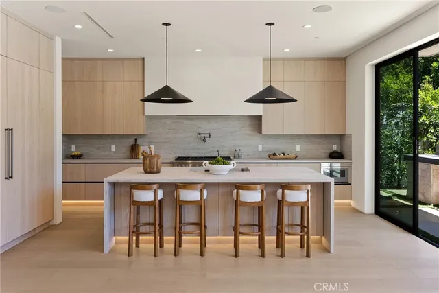 $21,000 | 14738 Otsego Street, Sherman Oaks, CA 91403