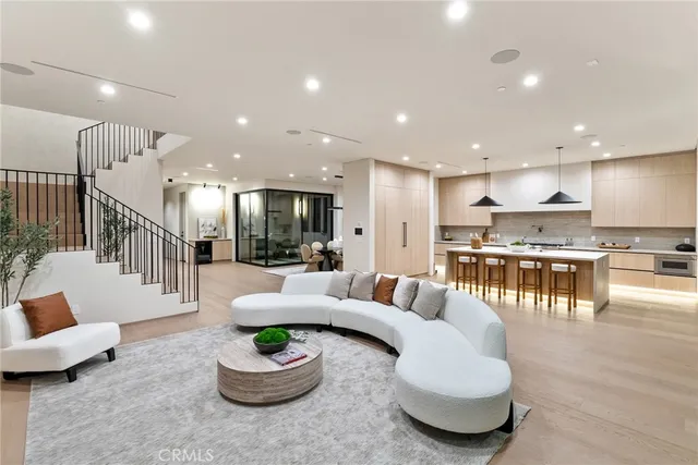 $21,000 | 14738 Otsego Street, Sherman Oaks, CA 91403