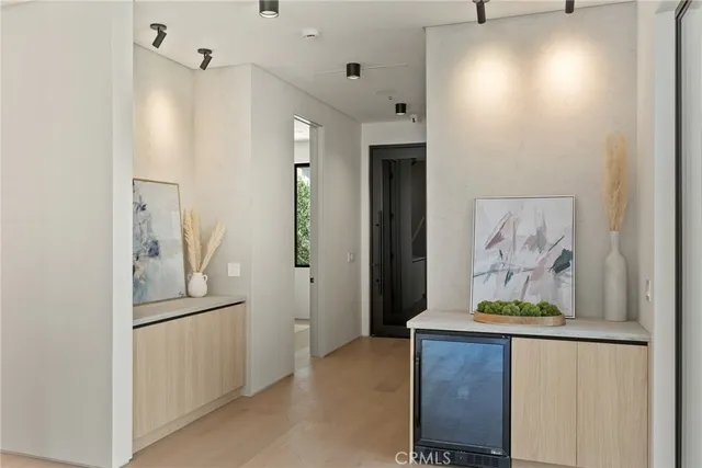 $21,000 | 14738 Otsego Street, Sherman Oaks, CA 91403