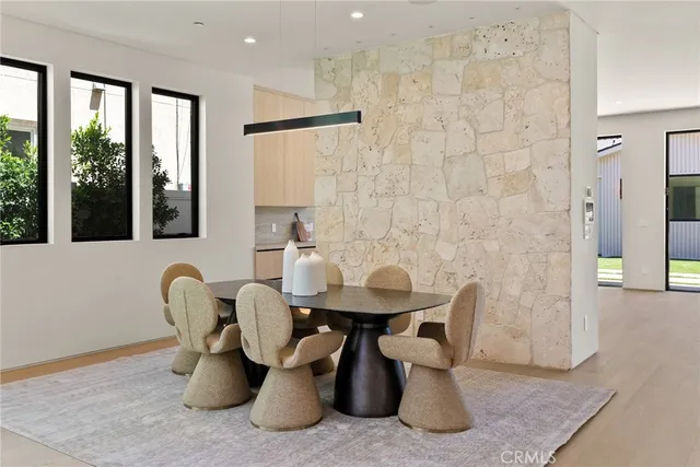 $21,000 | 14738 Otsego Street, Sherman Oaks, CA 91403