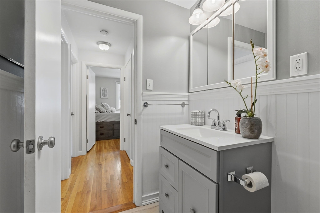 542 Trapelo Road Waltham, MA 02452 - Photo 29 of 42