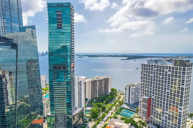 $899,000 | 1451 Brickell Avenue, Unit 1004, Miami, FL 33131