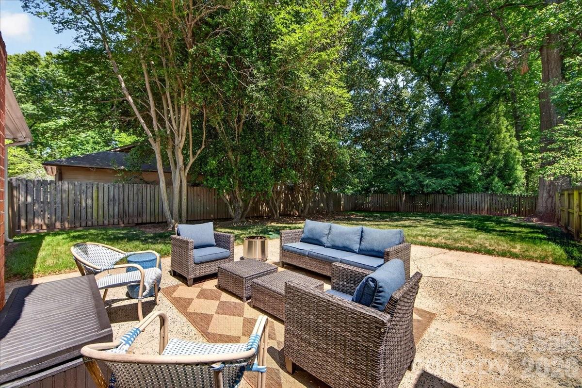 5017 Sharon View Road Charlotte, NC 28226 - Photo 28 of 32 Gallery Image 28