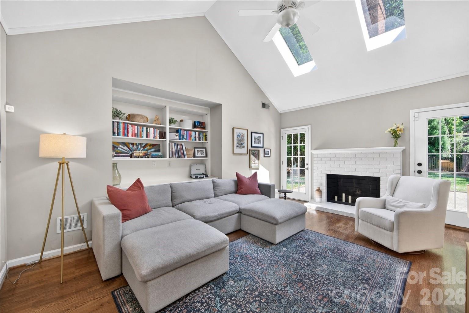 5017 Sharon View Road Charlotte, NC 28226 - Photo 8 of 32 Gallery Image 8