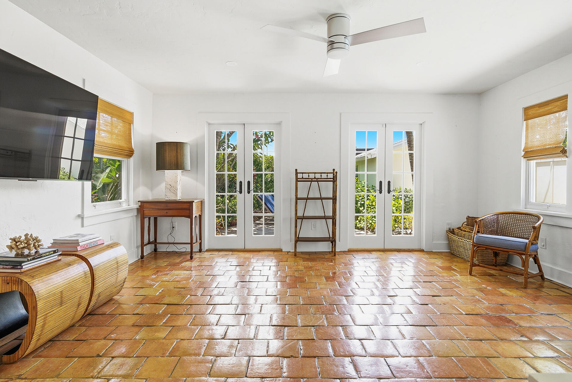 810 Avon Road West Palm Beach, FL 33401 - Photo 18 of 50 Family Room