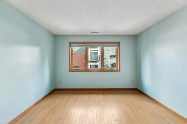 $175,000 | 32 11th Avenue South, Unit 303, Hopkins, MN 55343