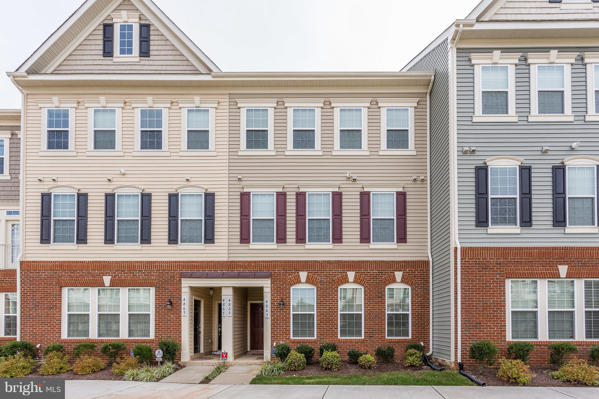 4863 Dane Ridge Circle Woodbridge, VA 22193 - Photo 2 of 30 Exterior (Front)