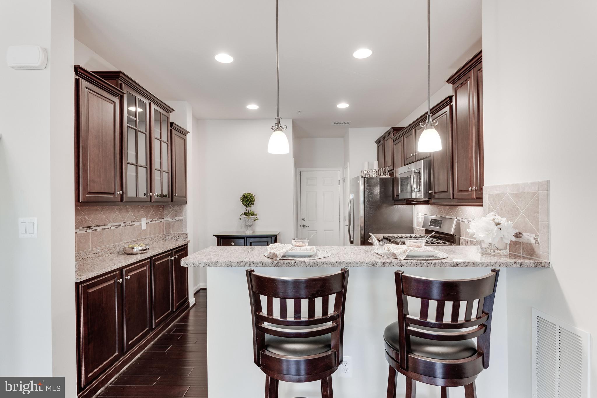4863 Dane Ridge Circle Woodbridge, VA 22193 - Photo 6 of 30 Kitchen