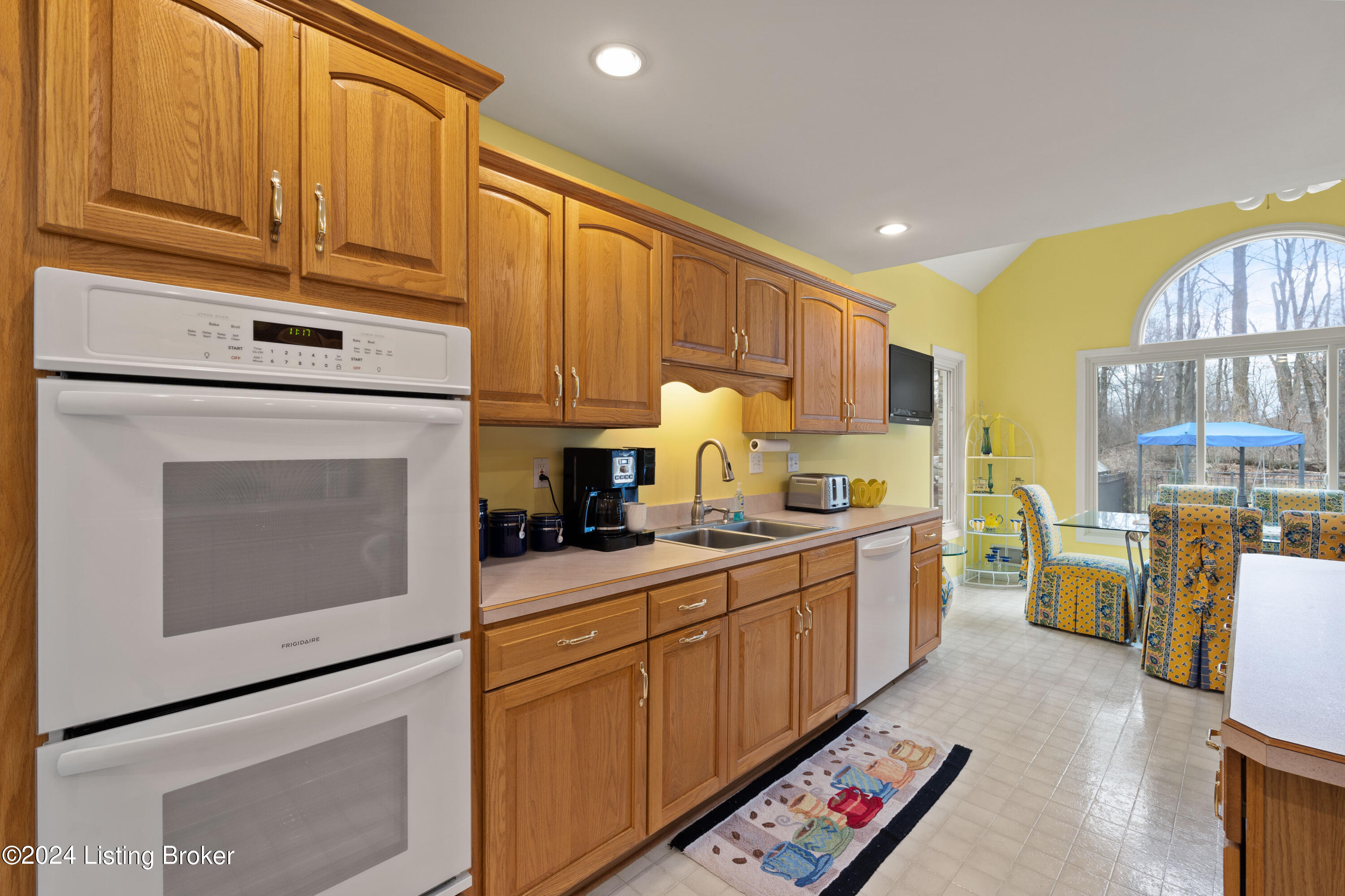 9518 Gutenberg Road Louisville, KY 40299 - Photo 28 of 87 Guttenberg (15)