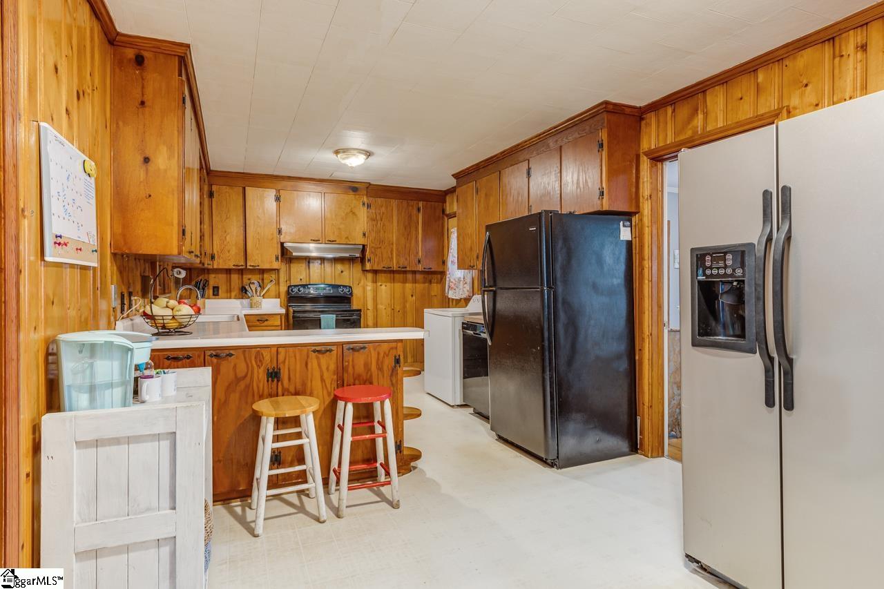 112 Pinewood Avenue Clinton, SC 29325 - Photo 11 of 35 Gallery Image 11