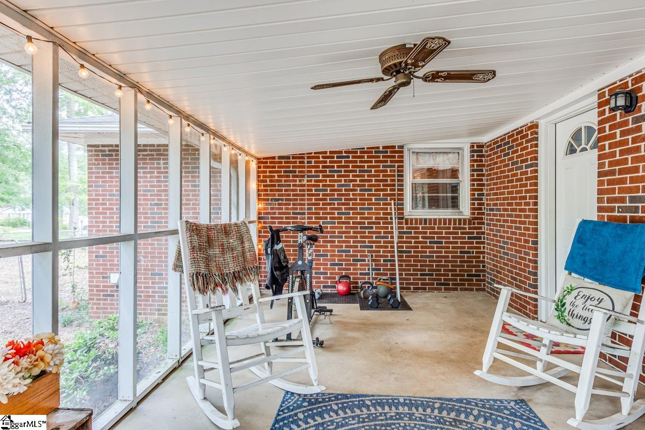 112 Pinewood Avenue Clinton, SC 29325 - Photo 18 of 35 Gallery Image 18