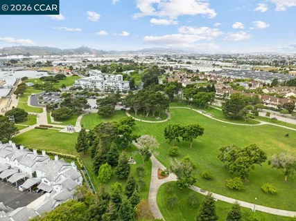 $668,000 | 208 Commodore Drive, Richmond, CA 94804