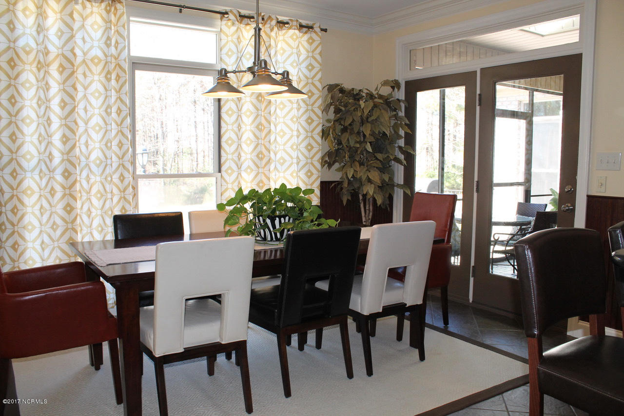 128 Teufen Road New Bern, NC 28562 - Photo 16 of 42 Dining Room