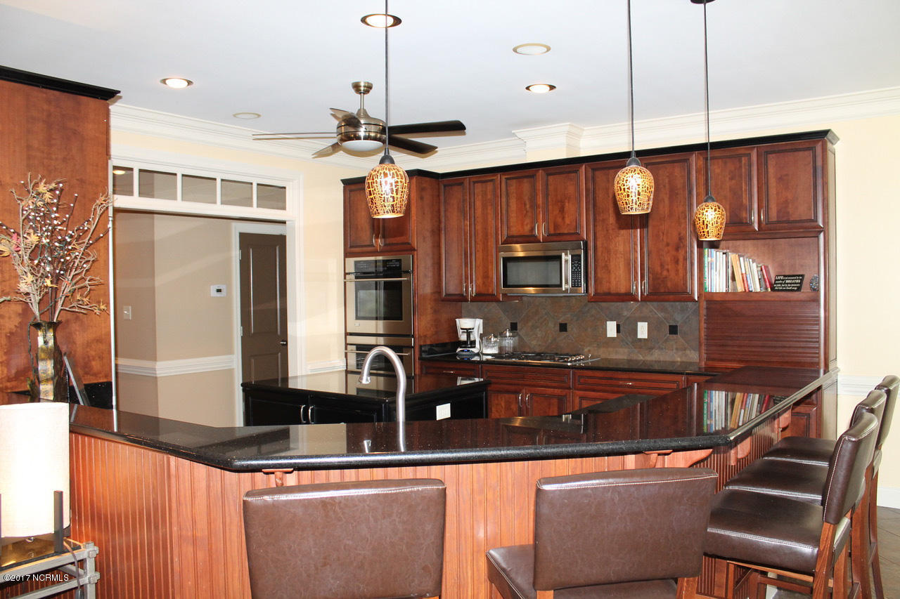 128 Teufen Road New Bern, NC 28562 - Photo 18 of 42 Kitchen