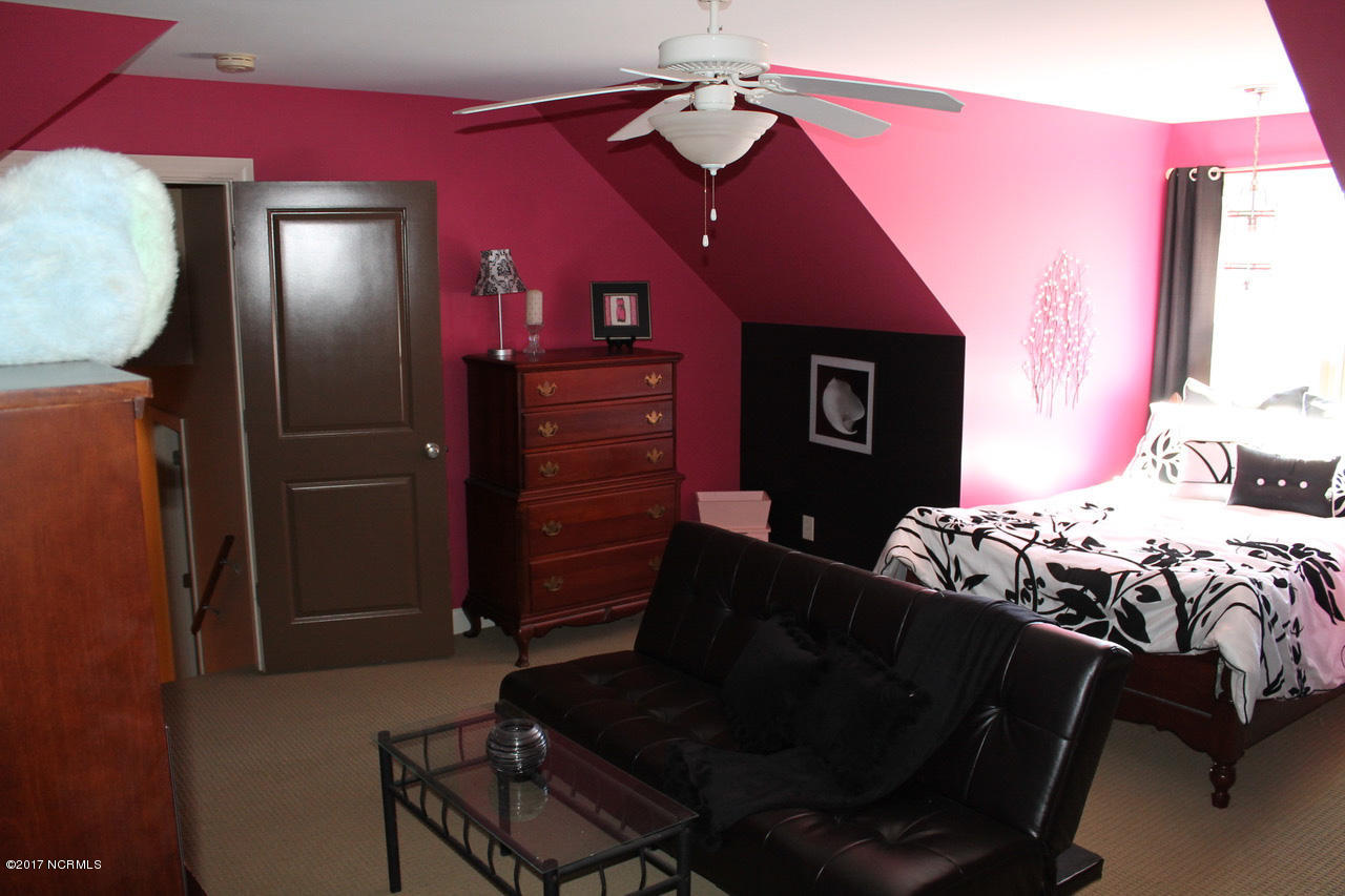 128 Teufen Road New Bern, NC 28562 - Photo 34 of 42 Bedroom 5