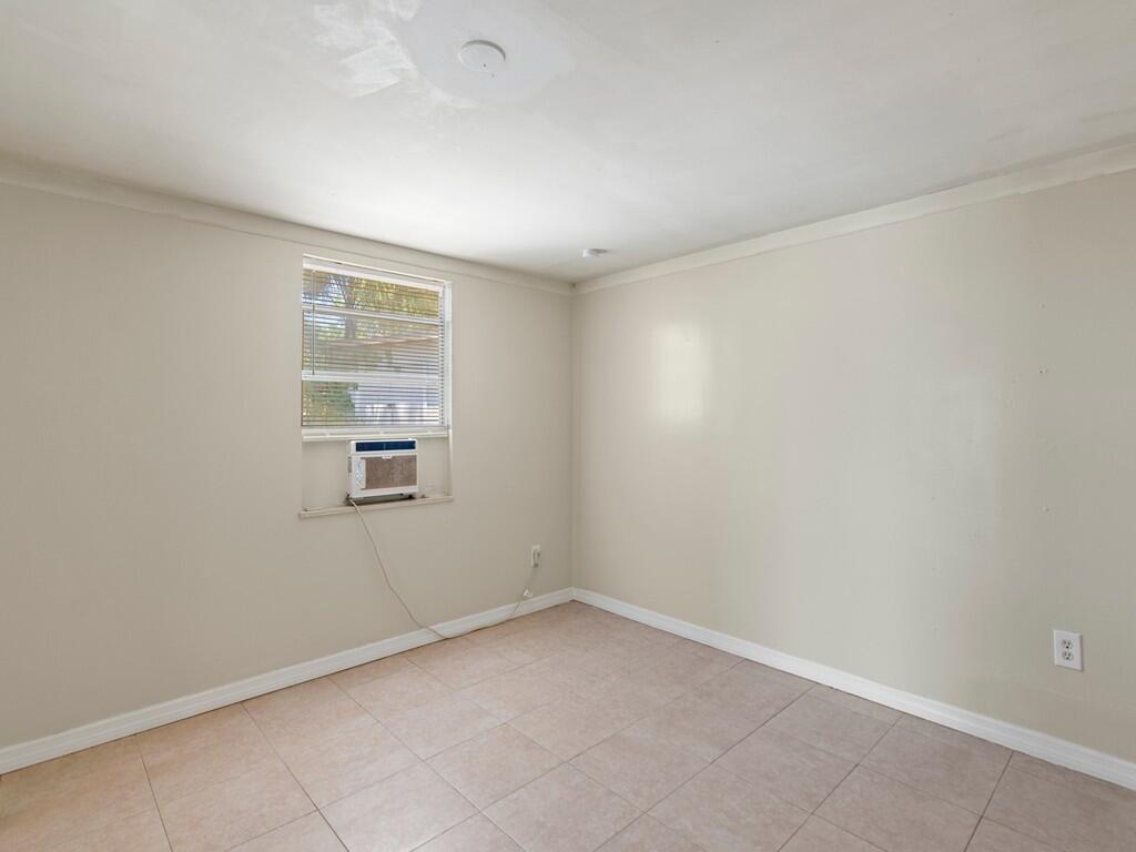 8605 Salerno Road Fort Pierce, FL 34951 - Photo 12 of 23 Resized022