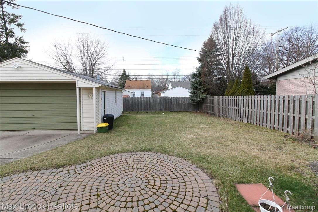 80 Maplefield Road Pleasant Ridge, MI 48069 - Photo 28 of 28 Maplefield 80 BE.jpg