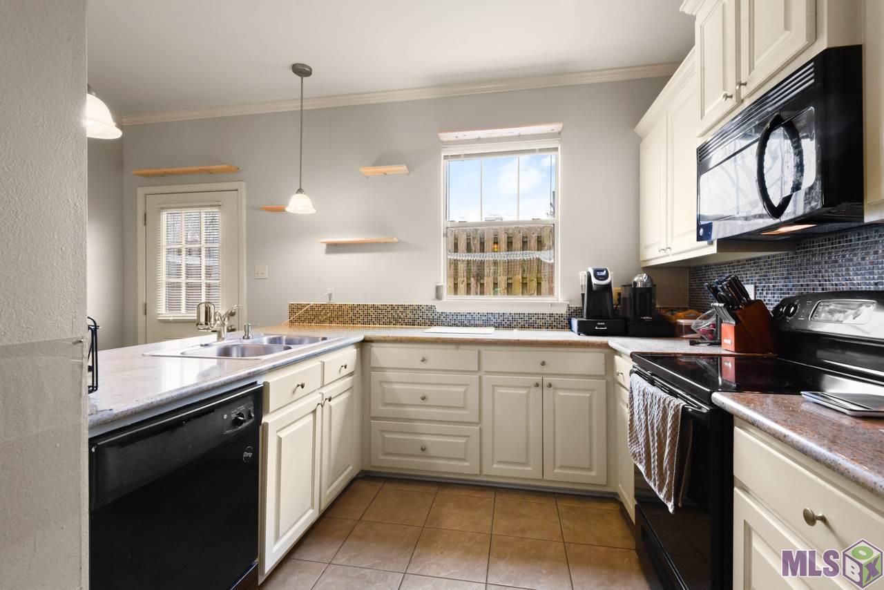 2403 Brightside Drive, Unit 64 Baton Rouge, LA 70820 - Photo 6 of 11 Gallery Image 6