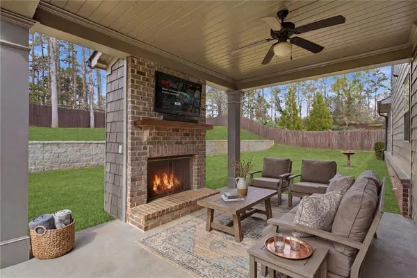 $1,140,000 | 2732 Oak Glen Manor Road, Decatur, GA 30033