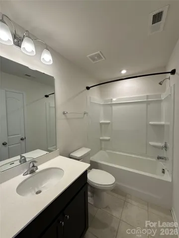 $1,995 | 1110 Keydet Drive, Charlotte, NC 28216