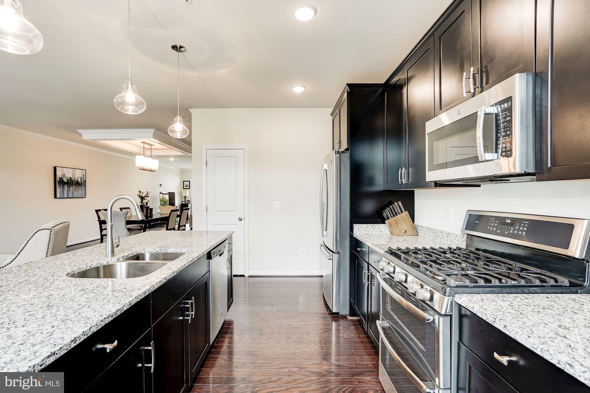 1114 Ribbon Limestone Terrace Southeast Leesburg, VA 20175 - Photo 12 of 24 Kitchen