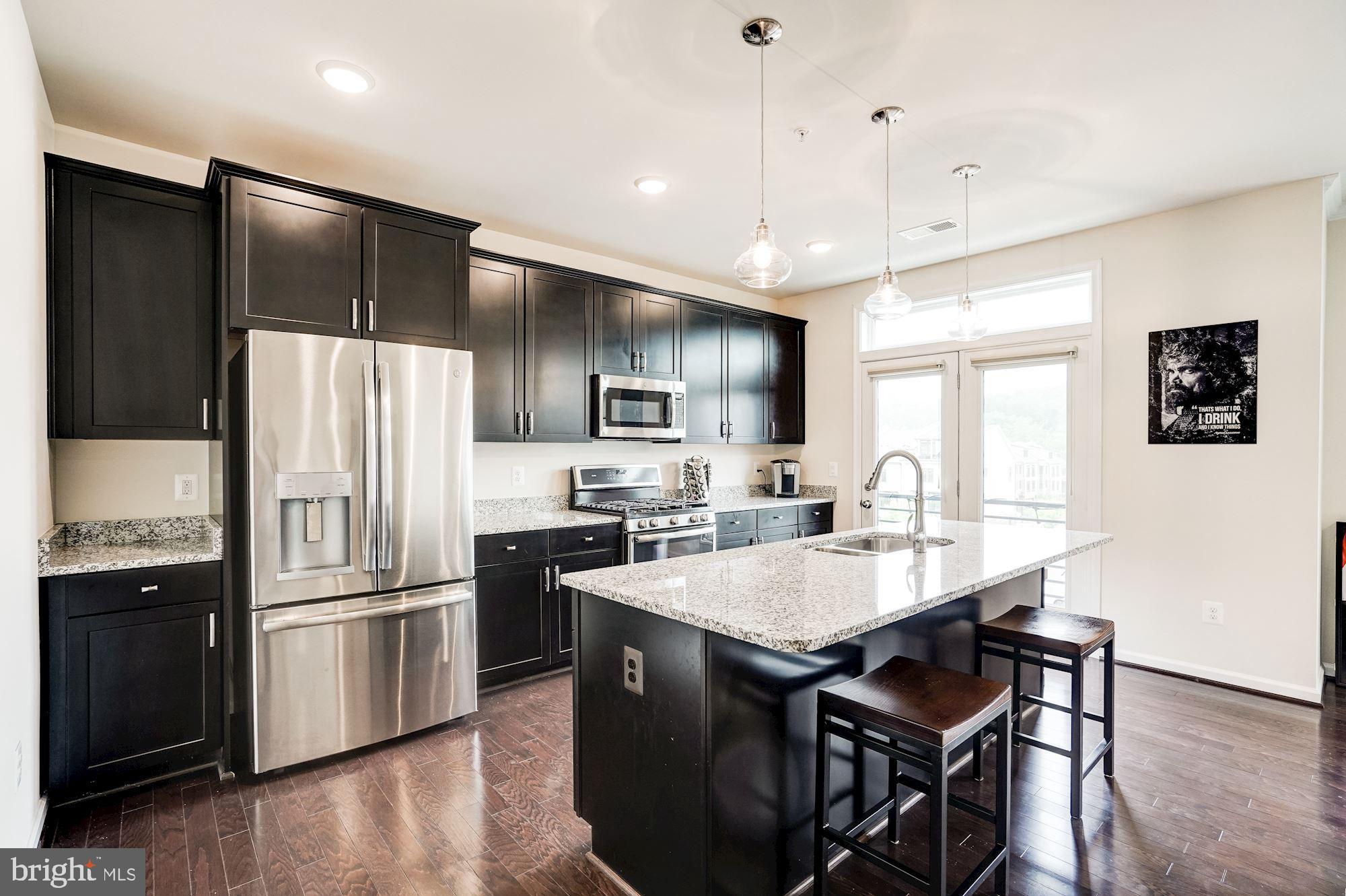 1114 Ribbon Limestone Terrace Southeast Leesburg, VA 20175 - Photo 9 of 24 Stainless steel option selected.