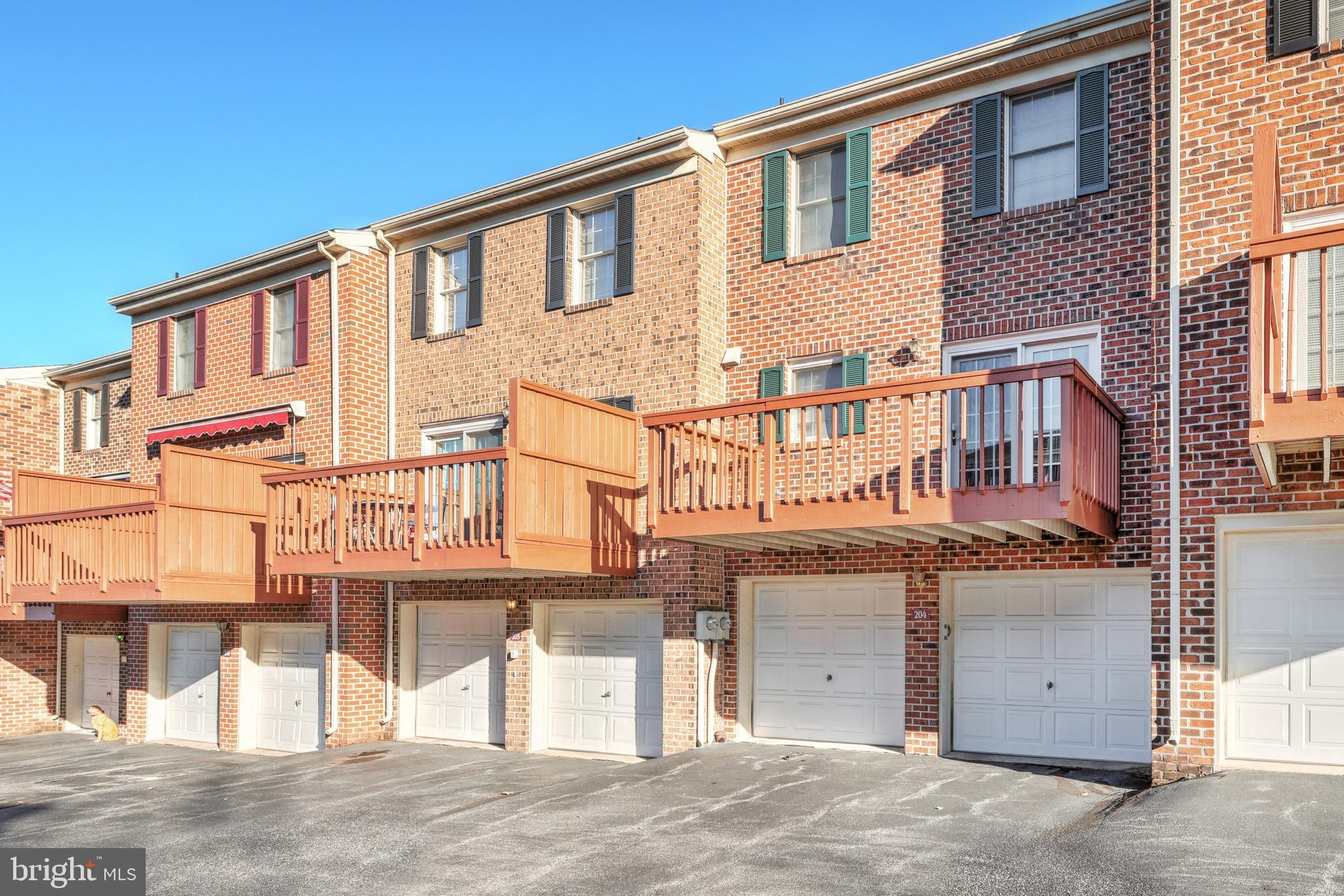 204 Chambers Ridge, Unit 204 York, PA 17402 - Photo 4 of 21 Gallery Image 4