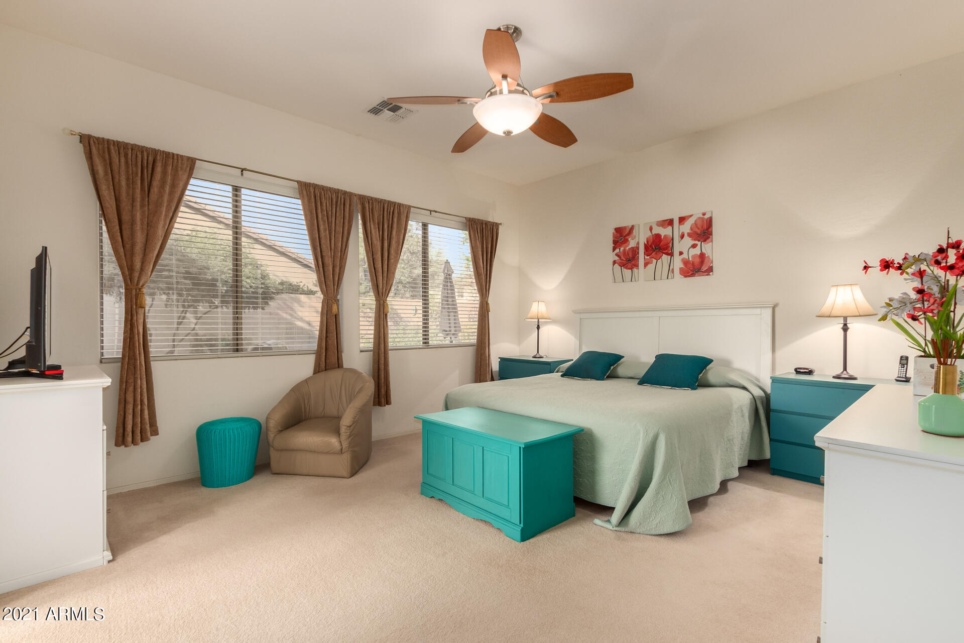 2902 West Sentinel Rock Road Phoenix, AZ 85086 - Photo 19 of 25 0019-19 Sentinel Rock