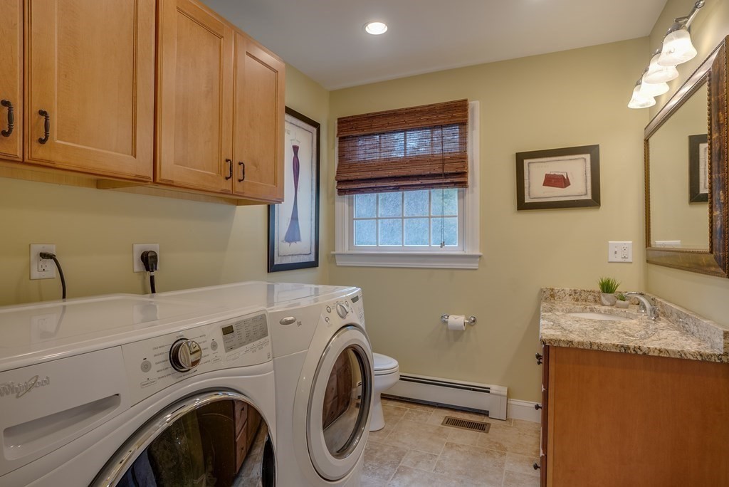 335 Bay Road Easton, MA 02356 - Photo 17 of 42 Gallery Image 17