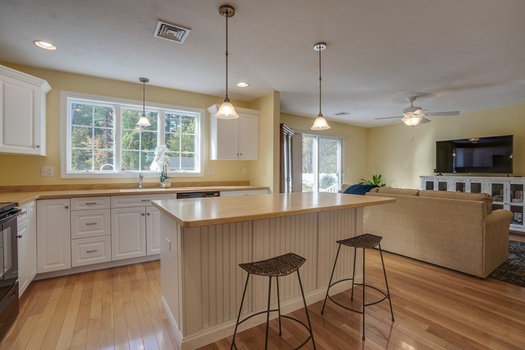 335 Bay Road Easton, MA 02356 - Photo 28 of 42 Gallery Image 28
