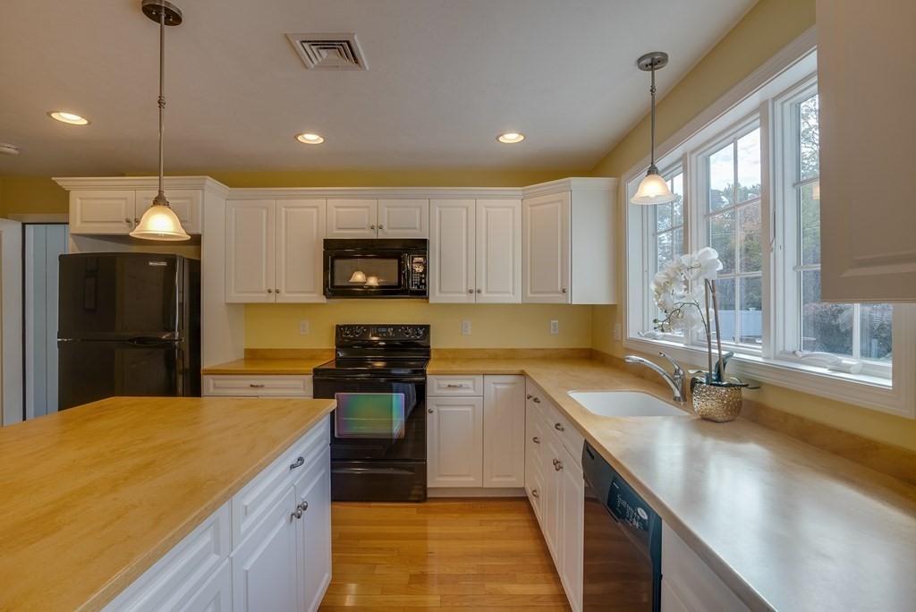 335 Bay Road Easton, MA 02356 - Photo 29 of 42 Gallery Image 29