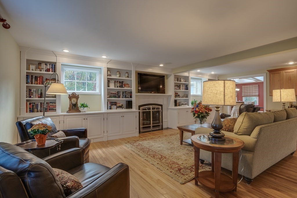 335 Bay Road Easton, MA 02356 - Photo 4 of 42 Gallery Image 4