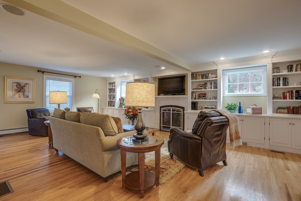 335 Bay Road Easton, MA 02356 - Photo 5 of 42 Gallery Image 5