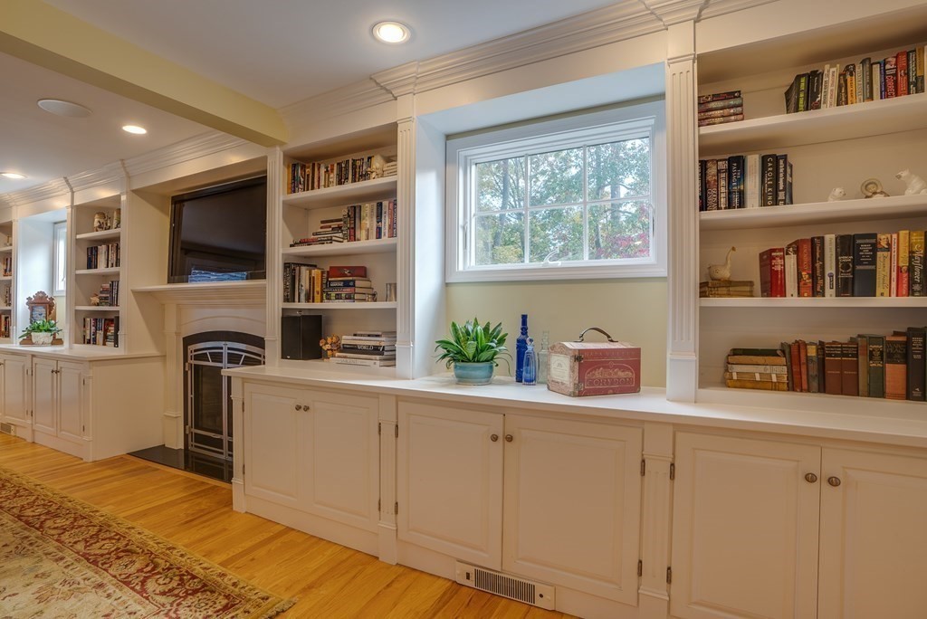 335 Bay Road Easton, MA 02356 - Photo 7 of 42 Gallery Image 7