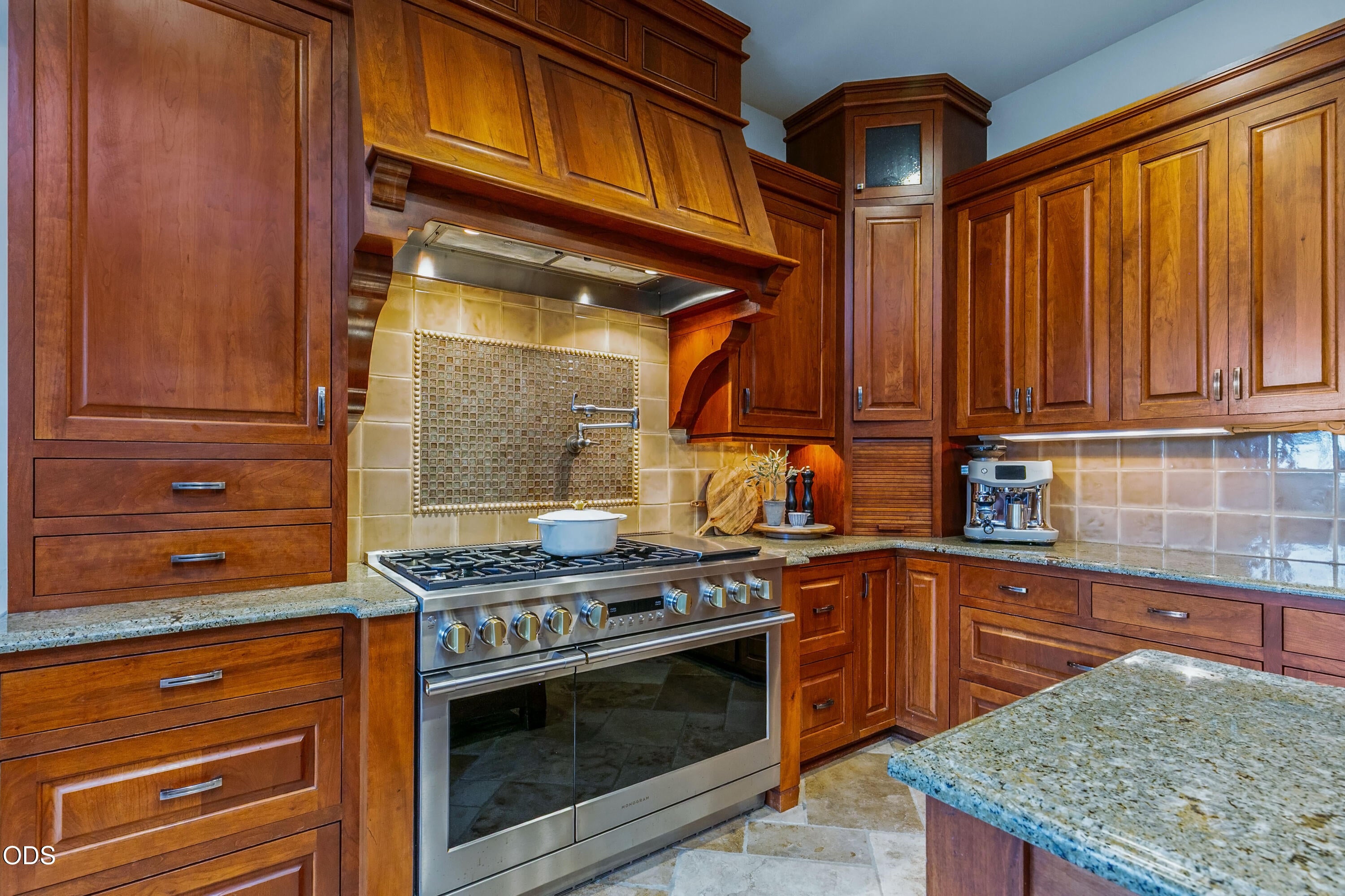 22155 Rickard Road Bend, OR 97702 - Photo 7 of 44 Gallery Image 7