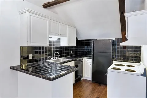 $284,900 | 1125 Royal Street, Unit 3, New Orleans, LA 70116