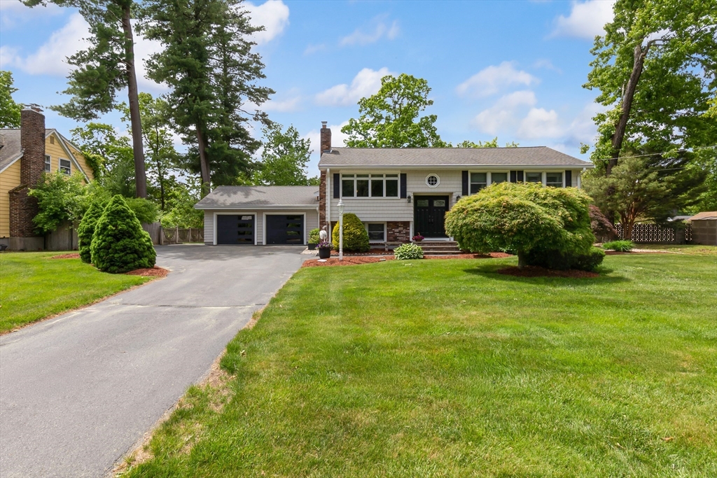 31 Charme Road Billerica, MA 01821 - Photo 2 of 42