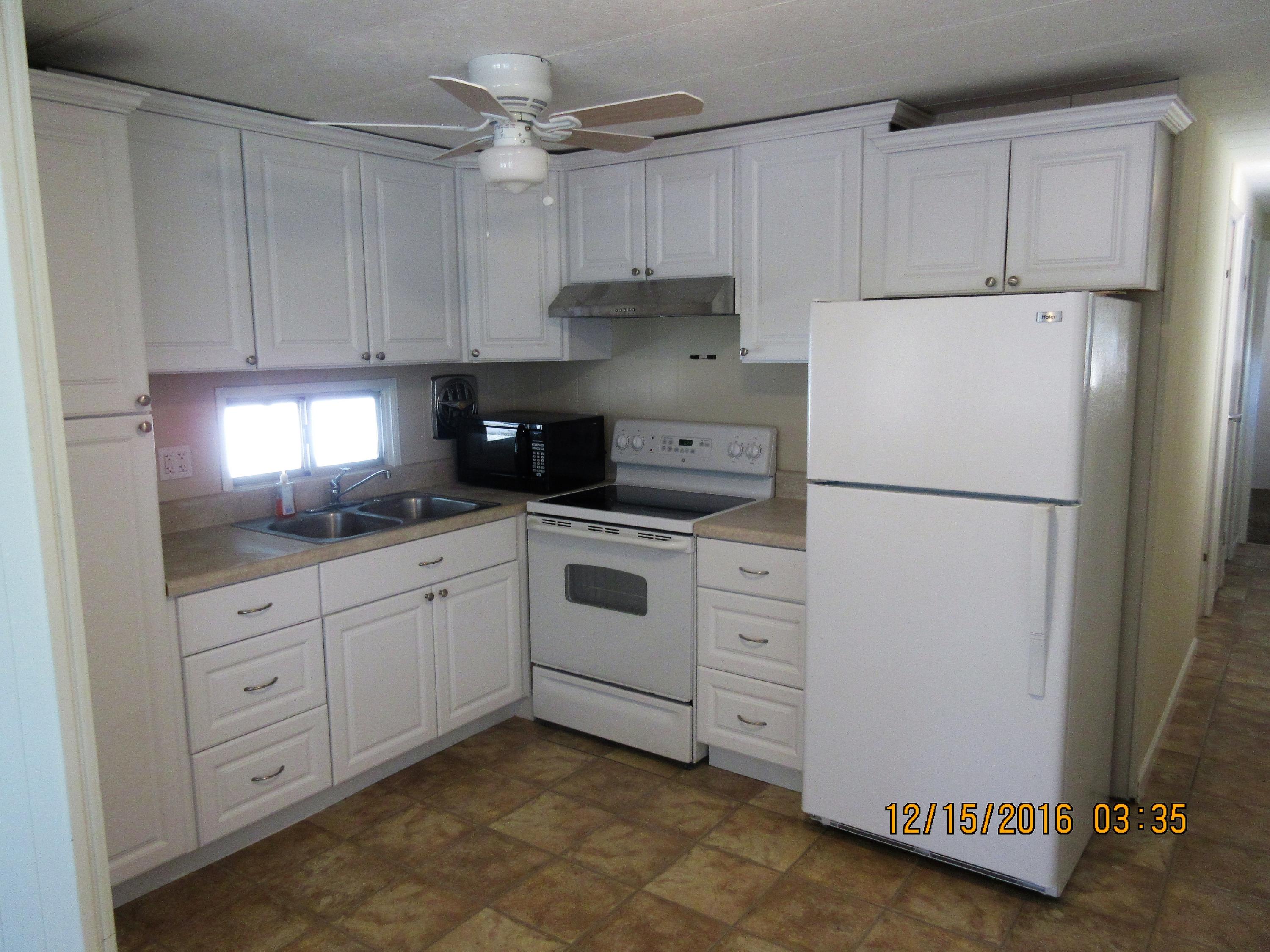 1734 Southwest College Street Stuart, FL 34997 - Photo 3 of 20 Kitchen