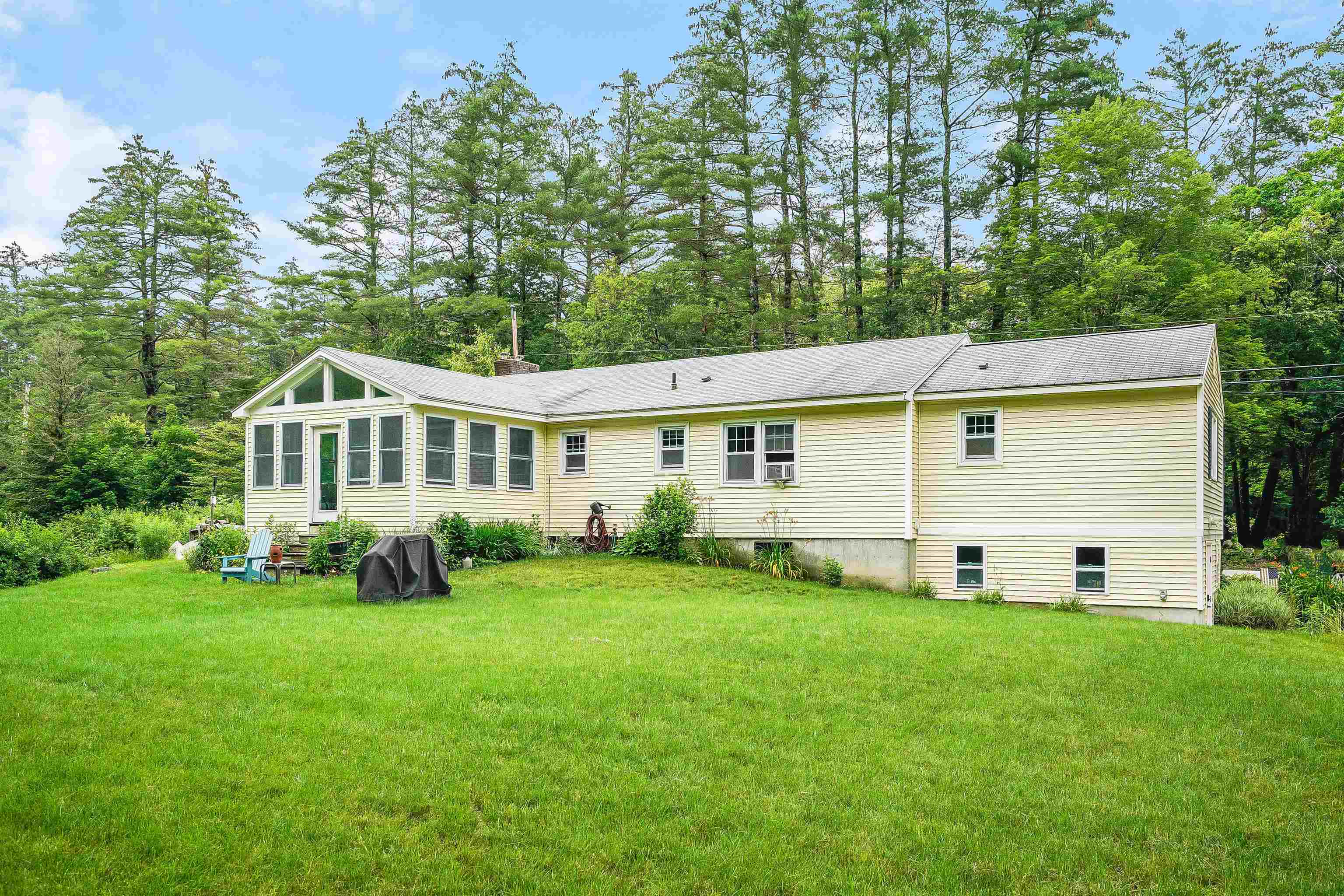 32 New Boston Road Amherst, NH 03031 - Photo 30 of 34