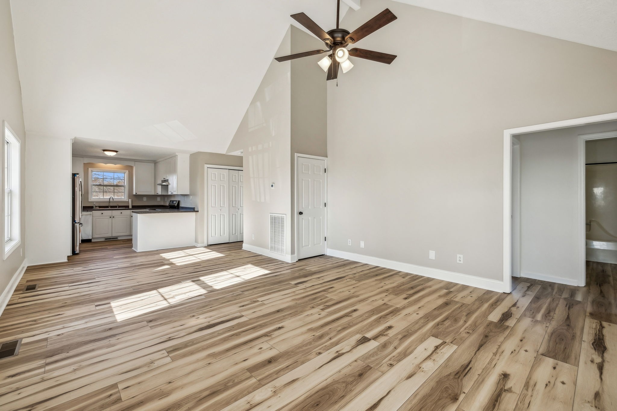 2898 Sweethome Road Chapmansboro, TN 37035 - Photo 11 of 33 Gallery Image 11